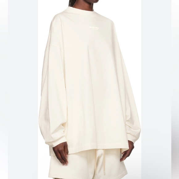 Fog Essentials Fear Of God White Oversize Long Sleeve Tee T-shirt Size Medium - Picture 1 of 16